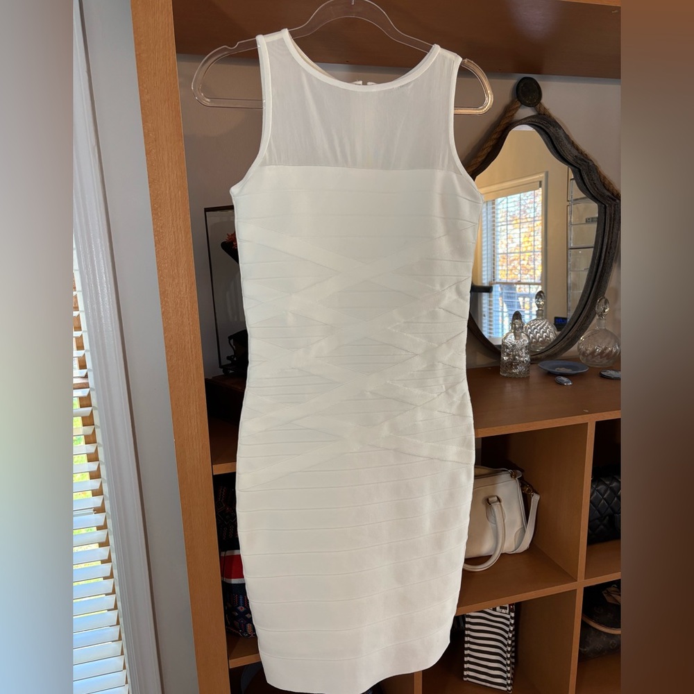 Dress the Population white size medium Ximena Bandage Bodycon Dress.